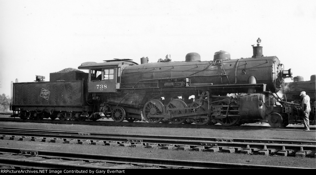 MILW 2-8-2 #738 - MIlwaukee Road